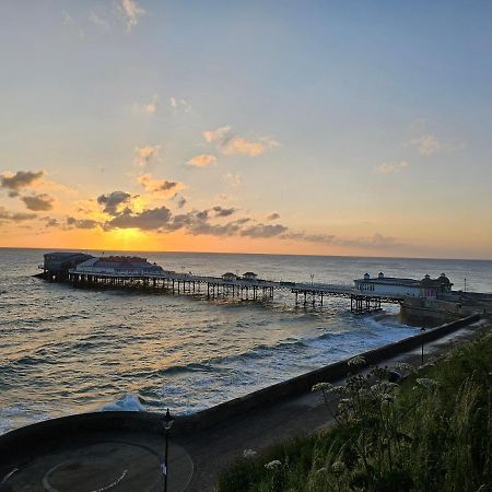 Charming 1-Bed Apartment In Cromer Town Centre ภายนอก รูปภาพ