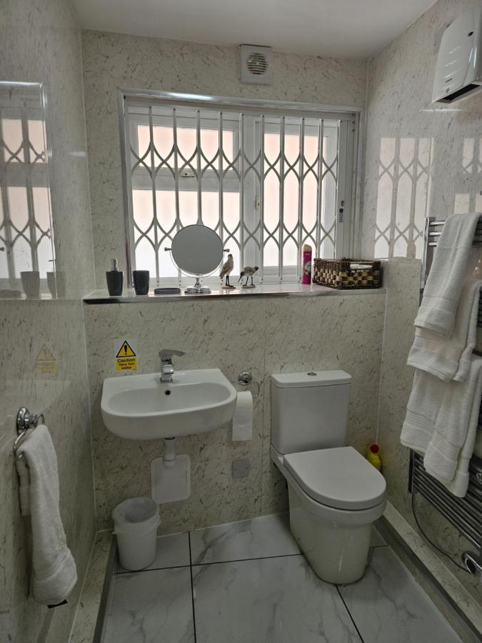 Charming 1-Bed Apartment In Cromer Town Centre ภายนอก รูปภาพ